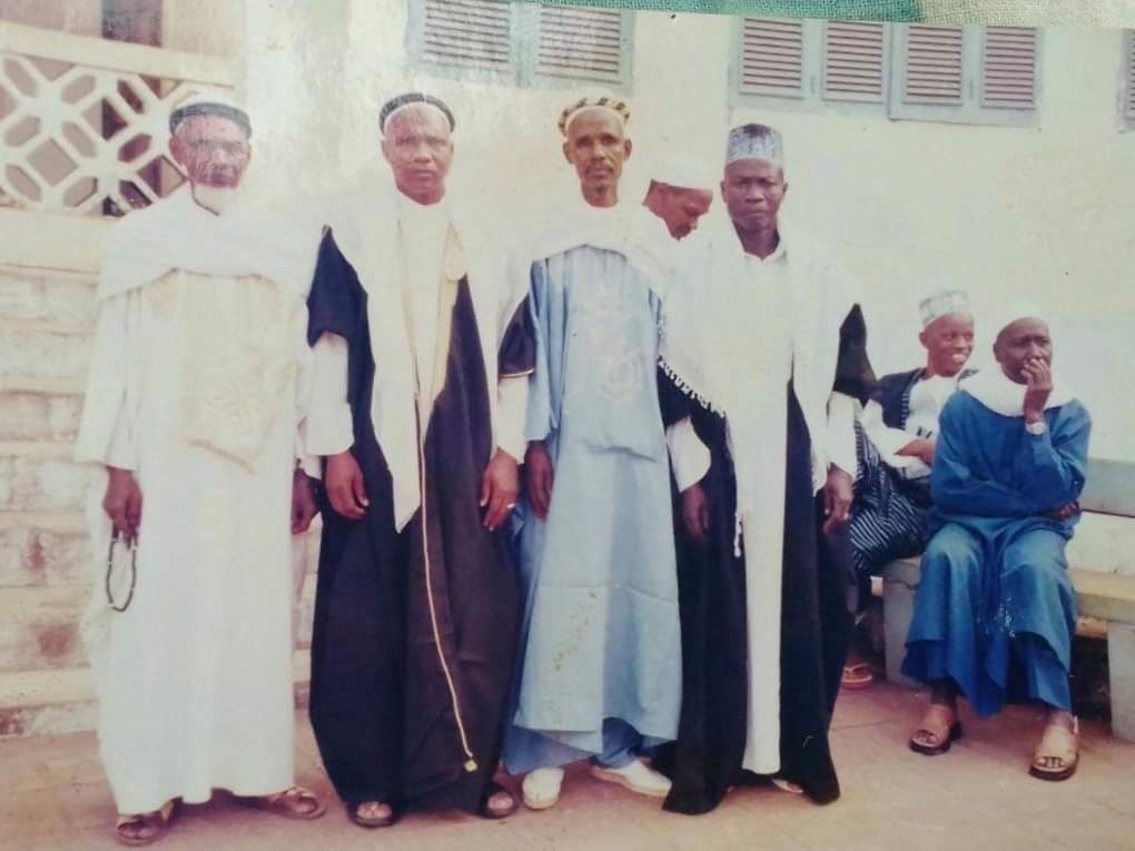 Professor Hassan - Médium Africano